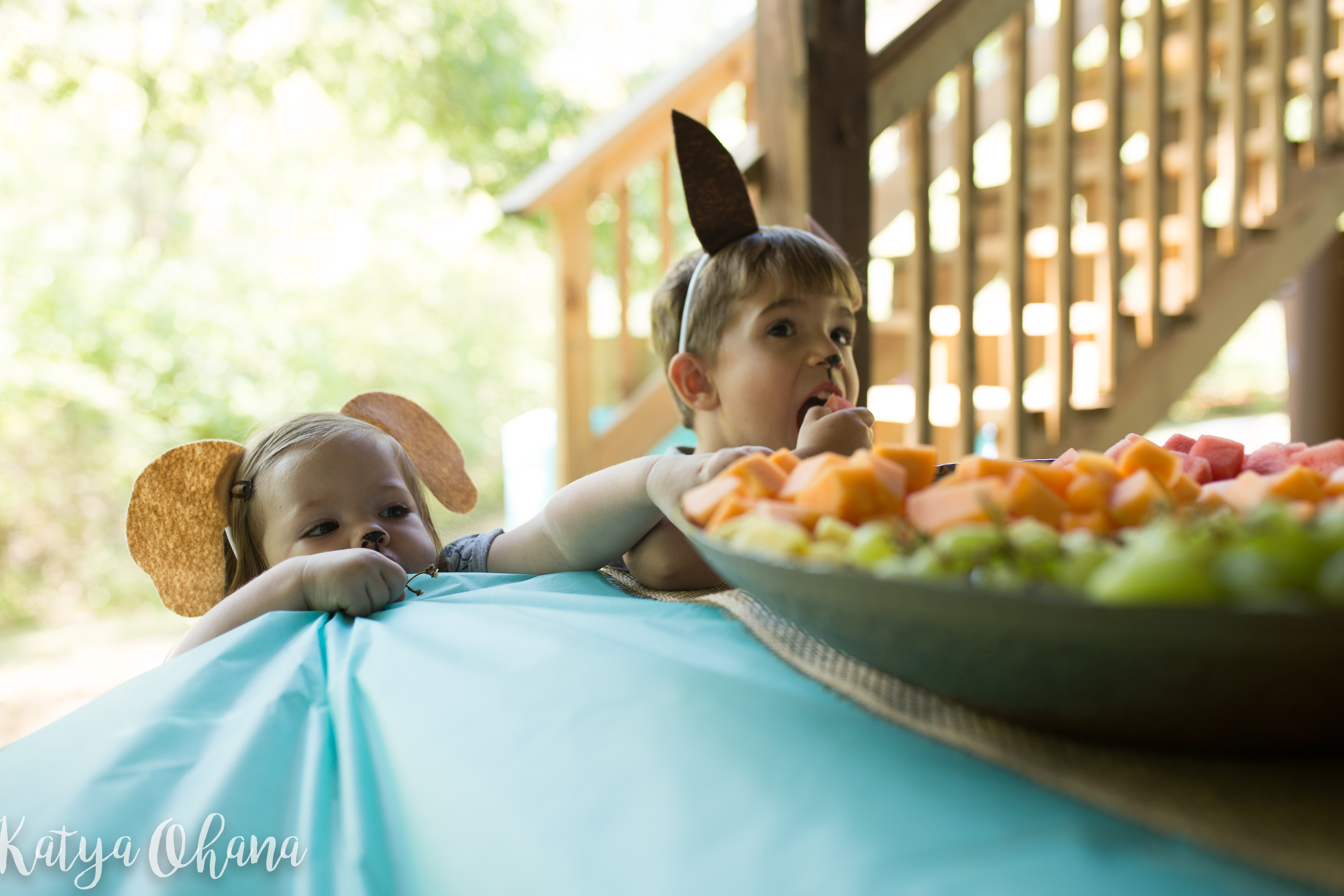 eating fruits