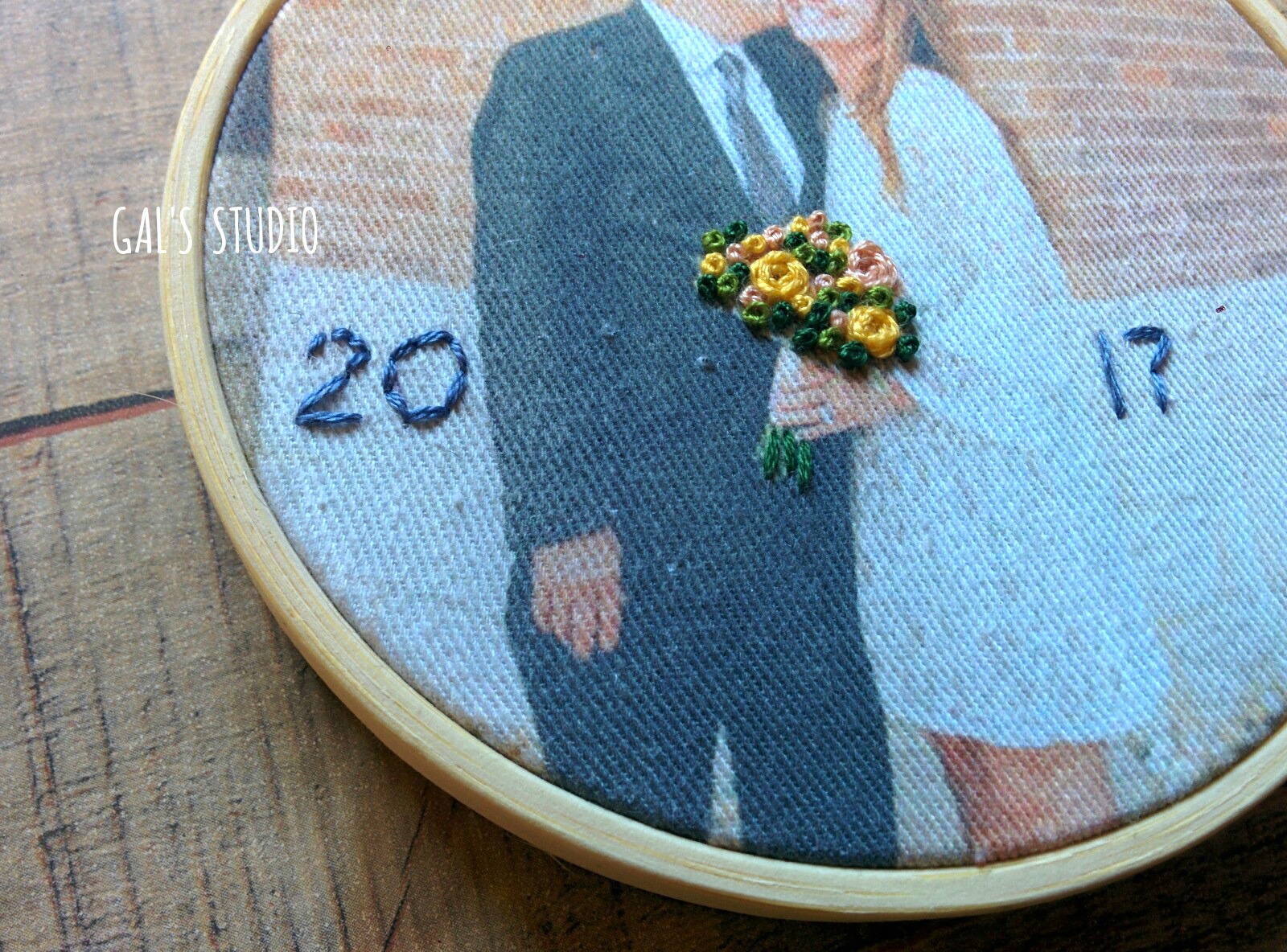 galstudio wedding ornament