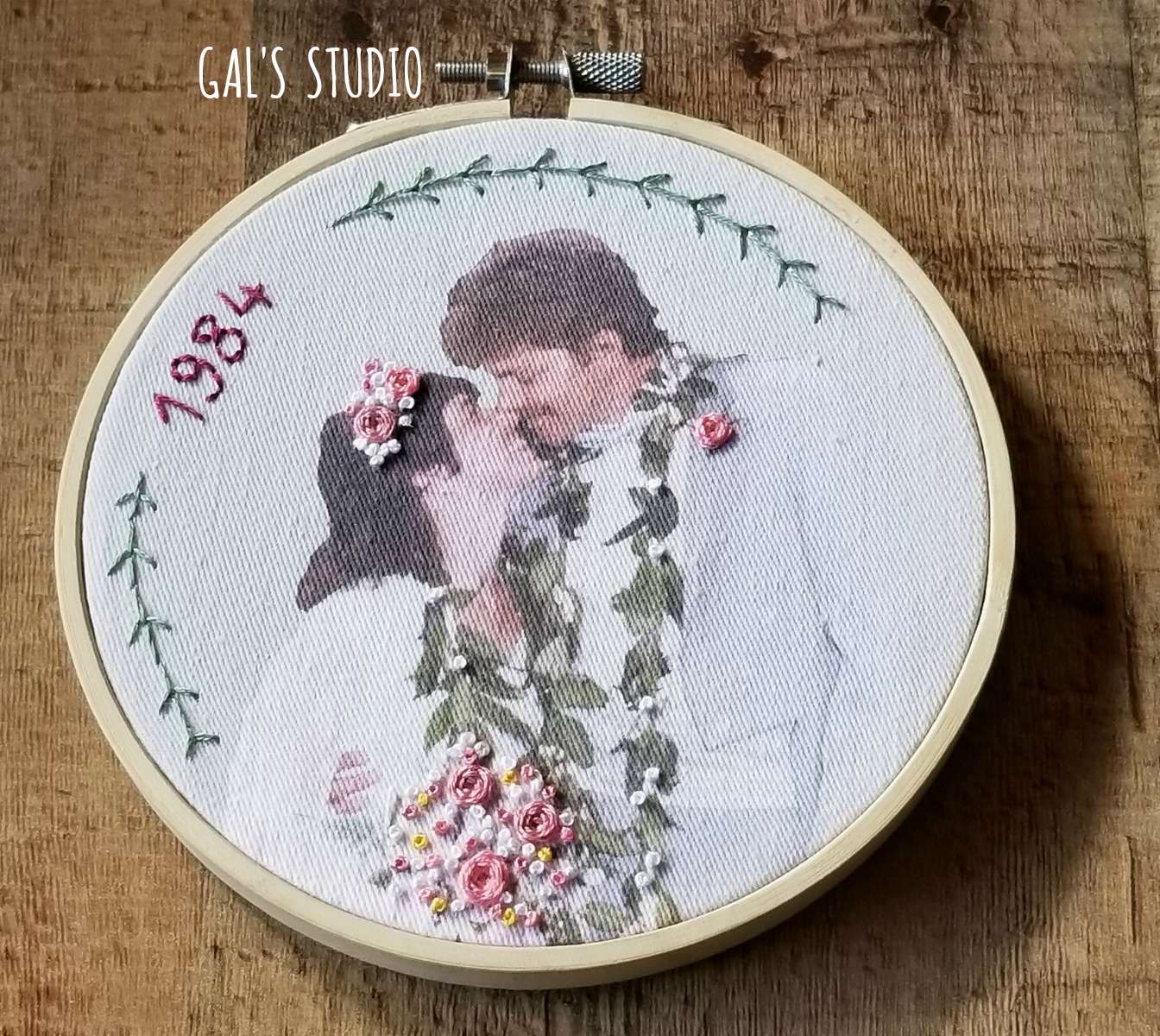 galstudio 80th wedding hoop